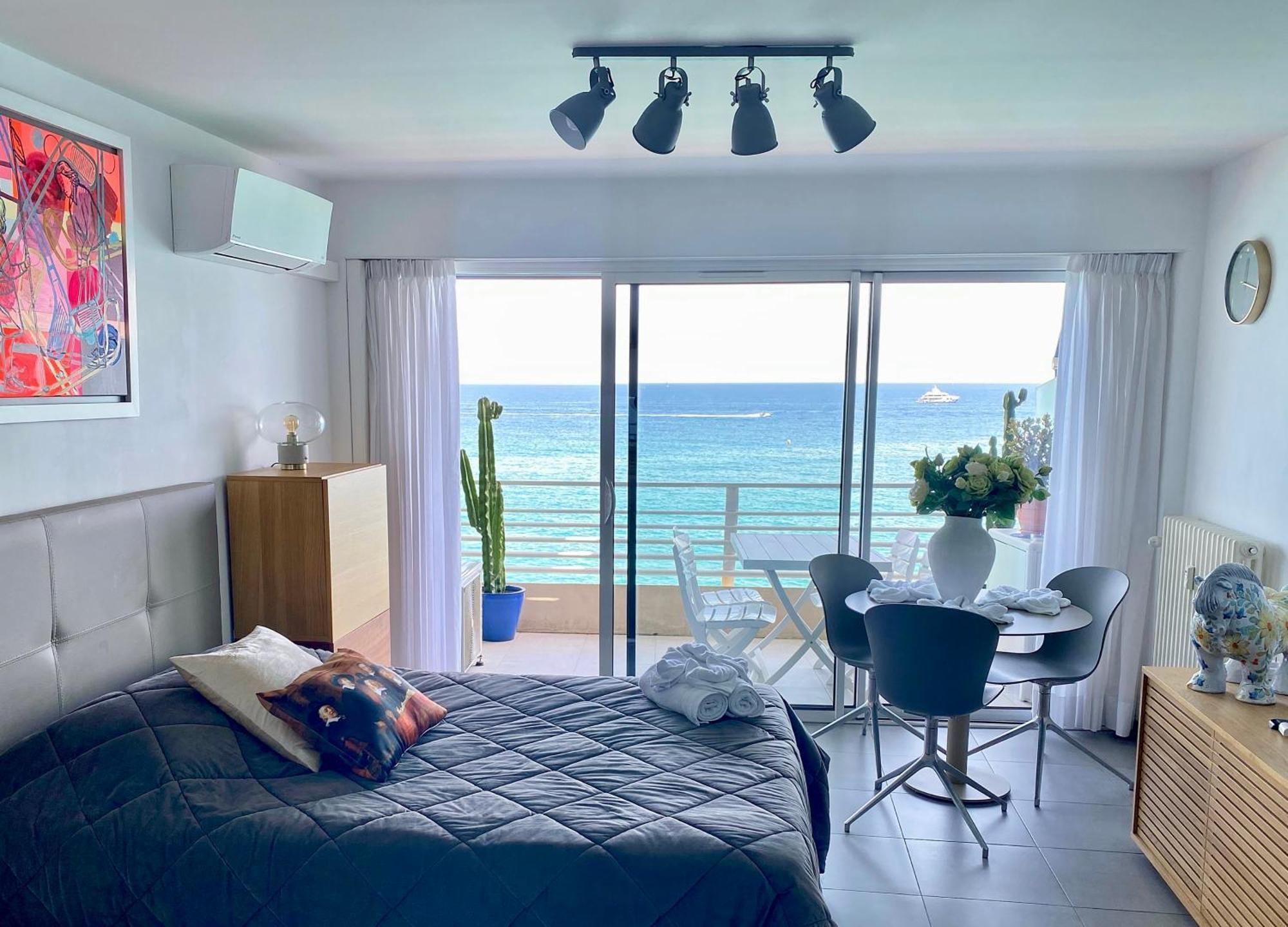Appartamento Sea View Studio, Huge Terrace On The 4Th Floor Mentone Esterno foto